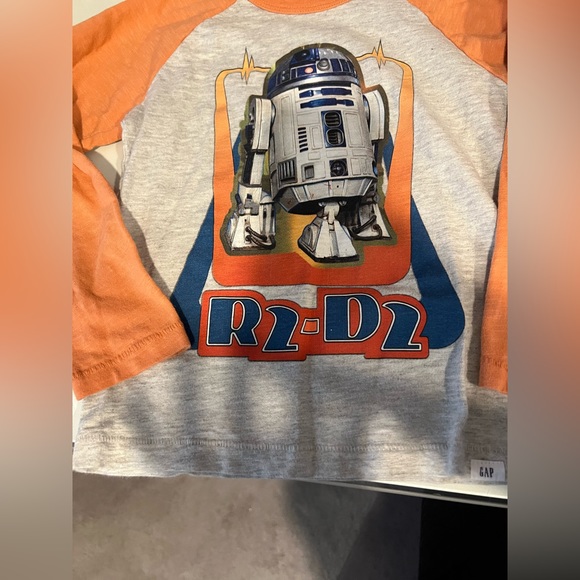 Gap 5T long sleeve shirts - Picture 2 of 6